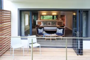 El patio privado de tu suite.