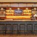El bar de Knysna Hollow.