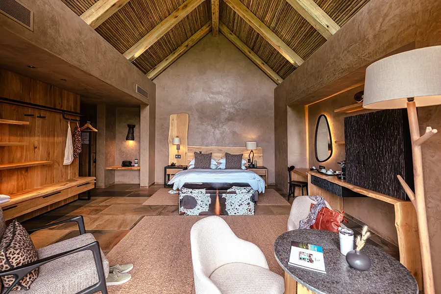 kapama-river-lodge-kapama-superior-tamboti-suites-interior2
