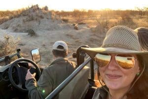 Avistamiento de perros salvajes en la Reserva Privada de Caza de Motswari.