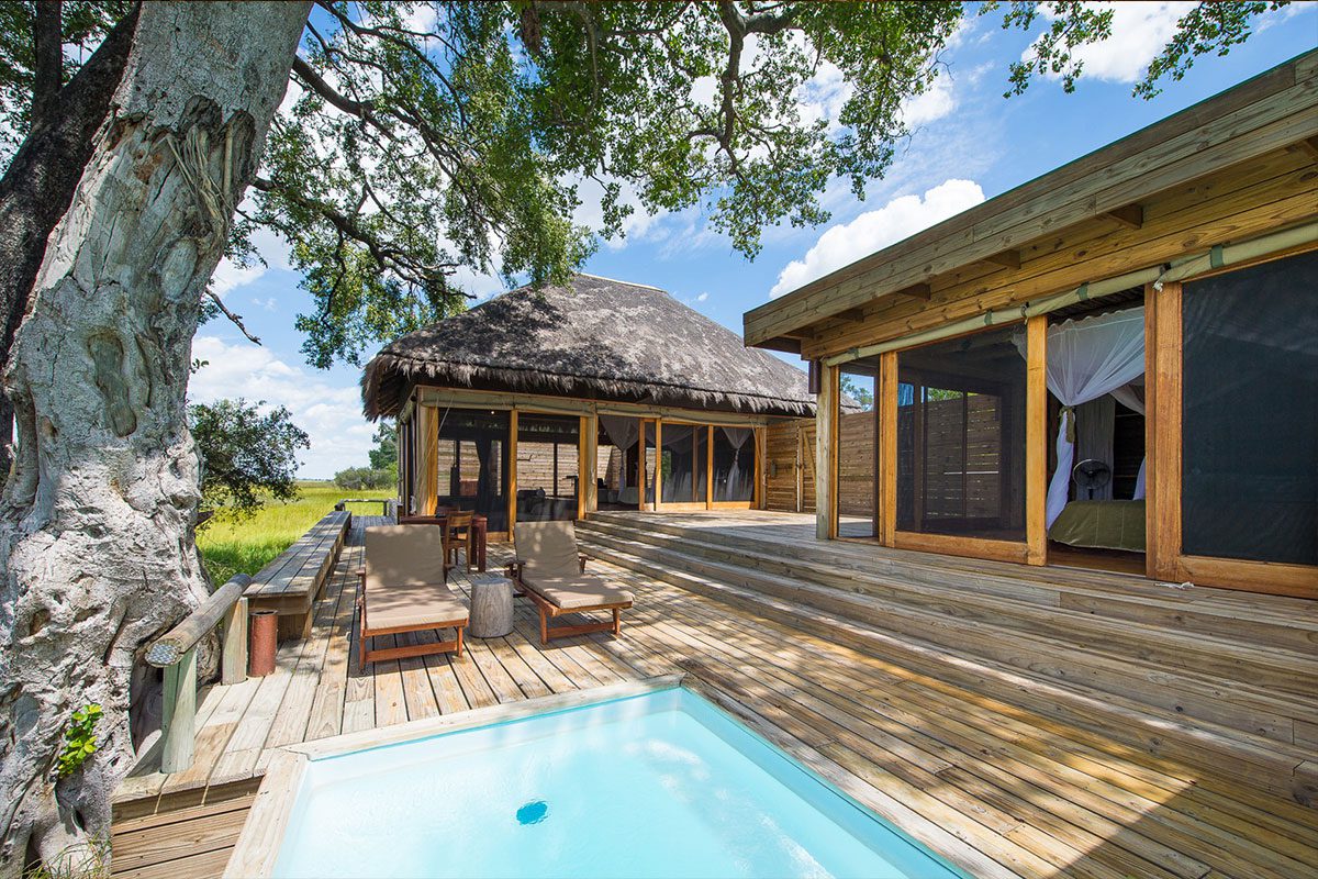 Pool and deck at the luxurious Vumbura Plains Camp in the Okavango Delta