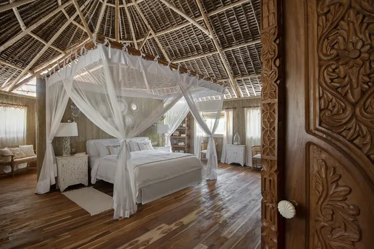 Fanjove Island Beach villa  interior.