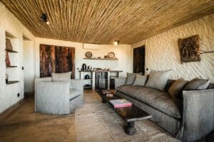 El salón de las suites familiares.