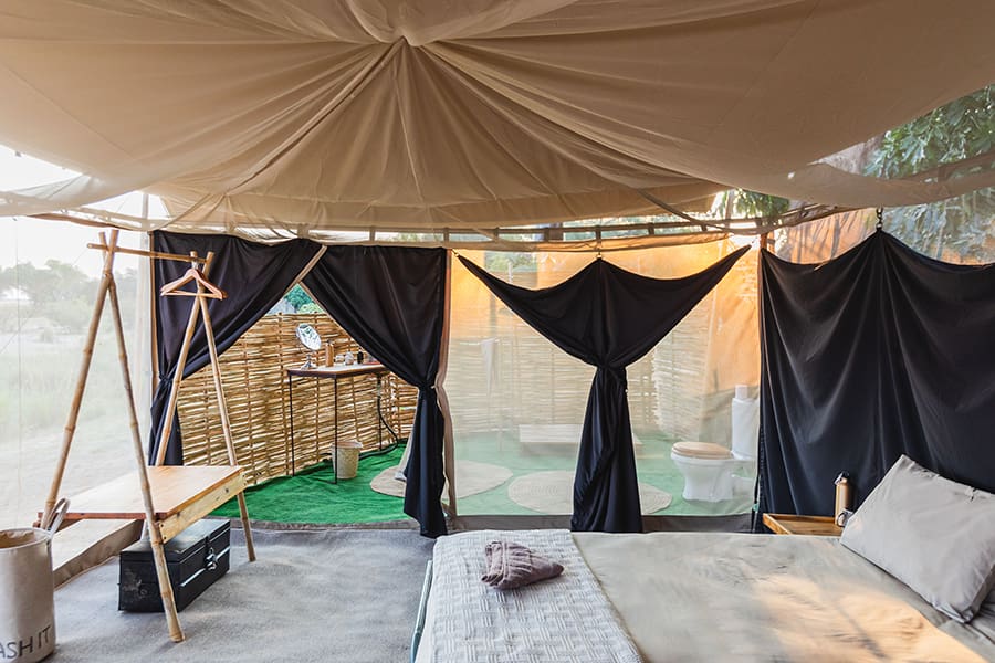 chula-island-camp-classic-zambia-tent-interior2