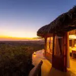 Dormitorio y puestas de sol.