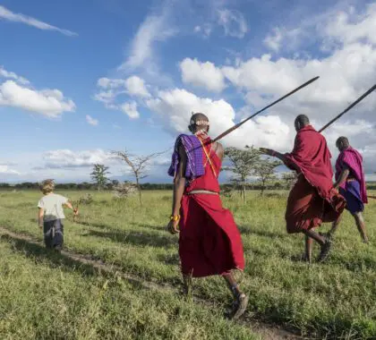 Porini Rhino Camp - walk with masaai