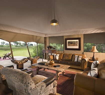 Duba Explorers Camp lounge.