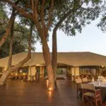 Exterior del Duba Explorers Camp.