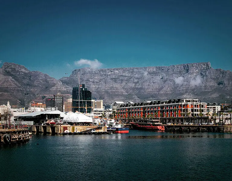 cape-town-v-and-a-waterfront-matthias-mullie-9mugyaenbhm-unsplash
