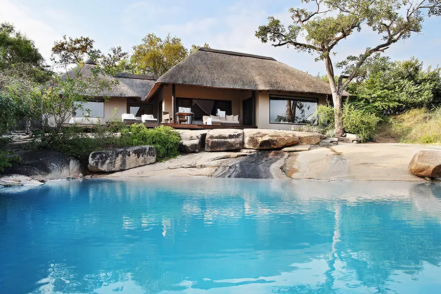The pool and exterior of Londolozi's Private Granite Suites | Londoloz