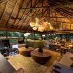 Area lounge del Sabi Sabi Bush Lodge.
