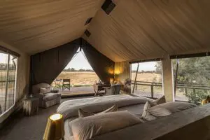 Luxury suite at Little Machaba.