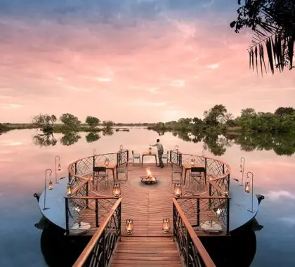 african_bush_camps_thorntree_river_lodge_Deck