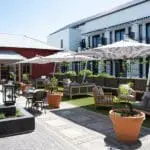 Patio del hotel.