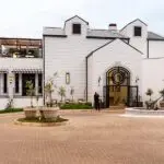 Entrada del Hotel Weinbrg.