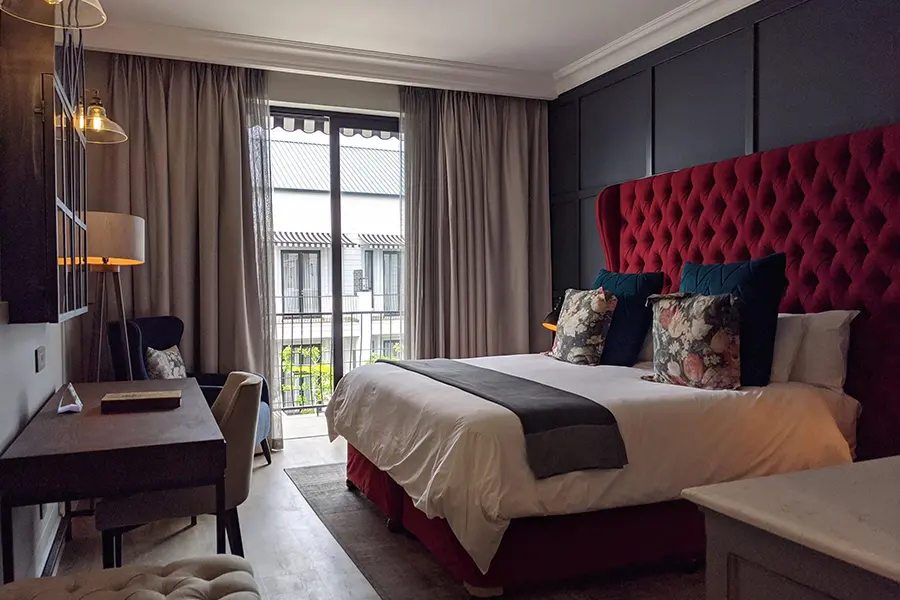 the-weinberg-windhoek-courtyard-upper-level-room-no-bath-shower-only-2