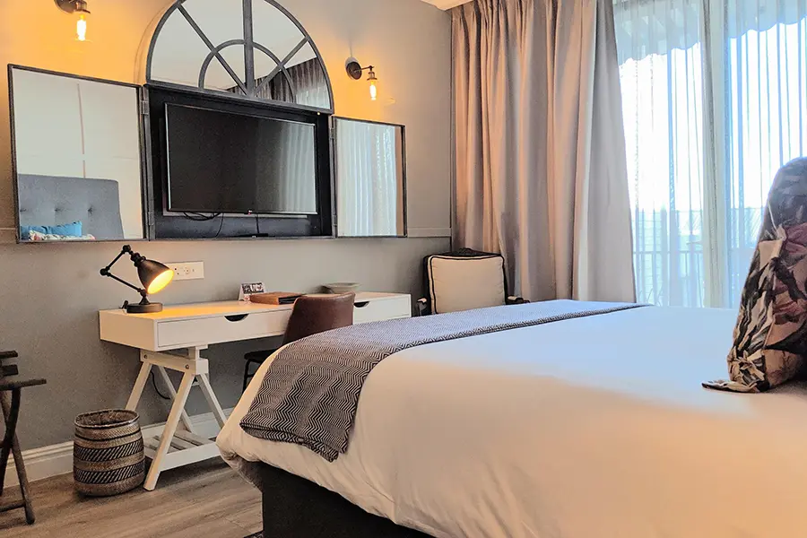 the-weinberg-windhoek-courtyard-upper-level-room-with-bath