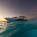 Barcos para tomar copas al atardecer y relajarse