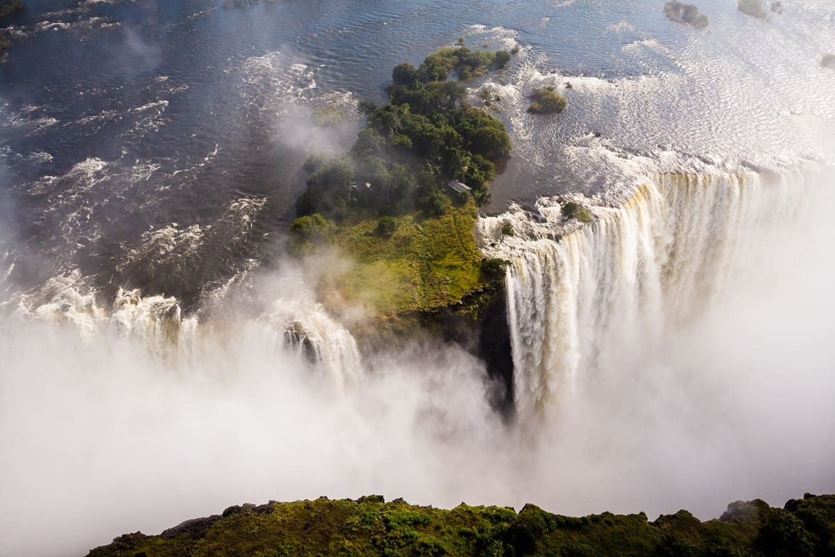 Las cataratas Victoria desde el cielo | Go2Africa