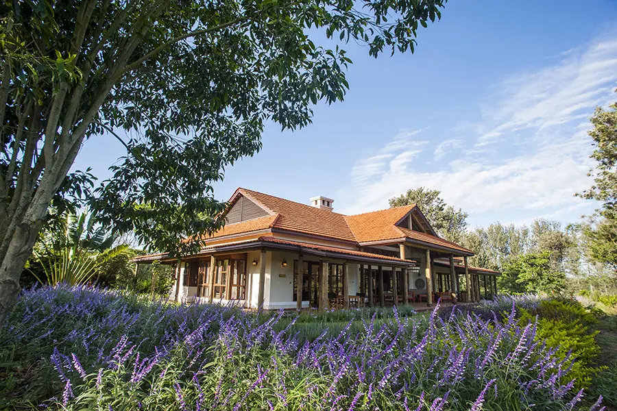 Garden Cottage exterior at Legendary Lodge.
