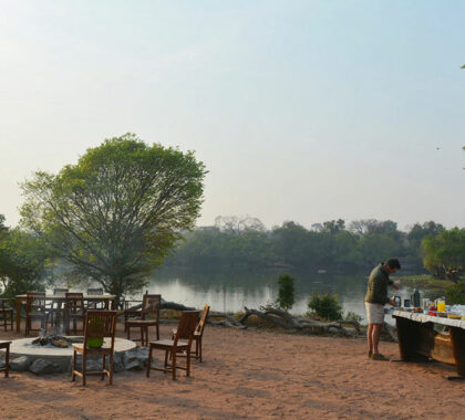 Nothern-Kafue-Safaris_Chalet-Morning-Coffee-breakfast