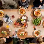 Comidas de la granja a la mesa.