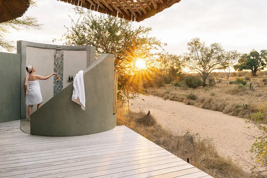 simbavati-camp-george-luxury-suite-outside-shower