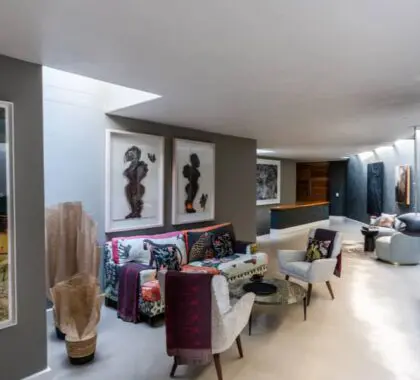 El salón de la Maison Noir.