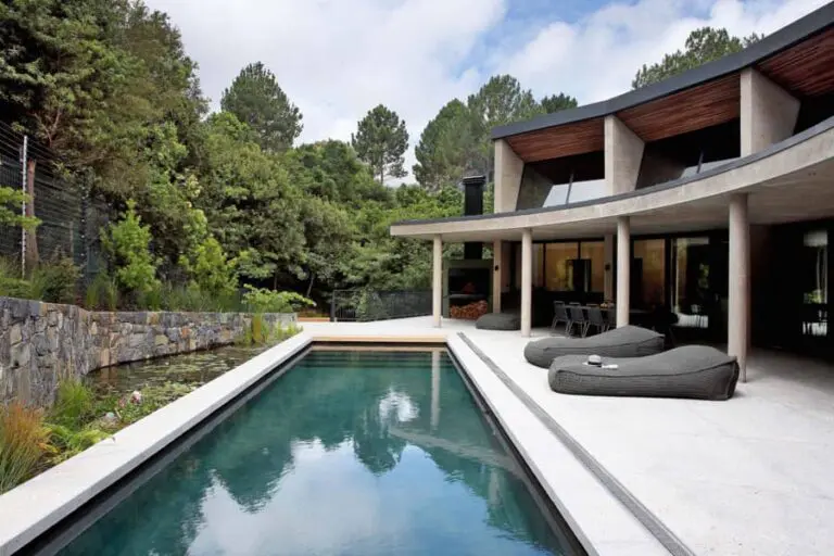 Villa Verte exterior.
