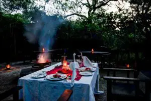Alfresco dining.