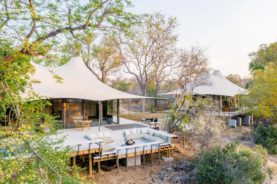 Exterior of tents at Saseka Tented Camp, South Africa | Go2Africa