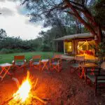 Lagerfeuer im Nairobi Tented Camp.