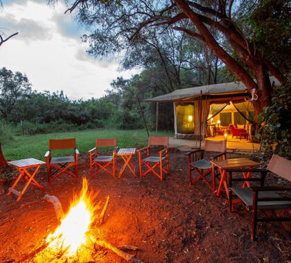 Nairobi-Tented-Camp-bonfire