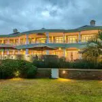 Hemingways exterior.