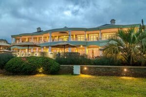 Hemingways exterior.