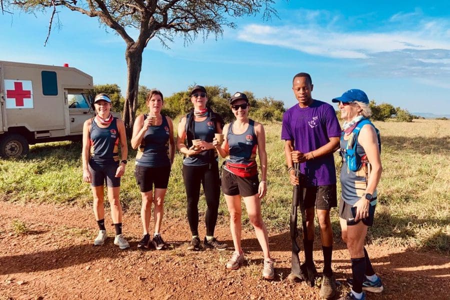 Correr en la carrera Serengeti Girls Run, Tanzania | Go2Africa