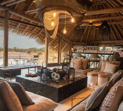 onguma-camp-kala-zona-comedor2