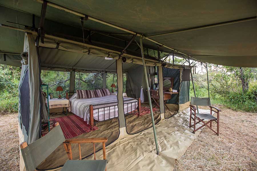 THE-SAFARI-COLLECTION---Siruai-Exclusive-Mobile-Camp---Spend-the-night-in-a-classic-safari-tent