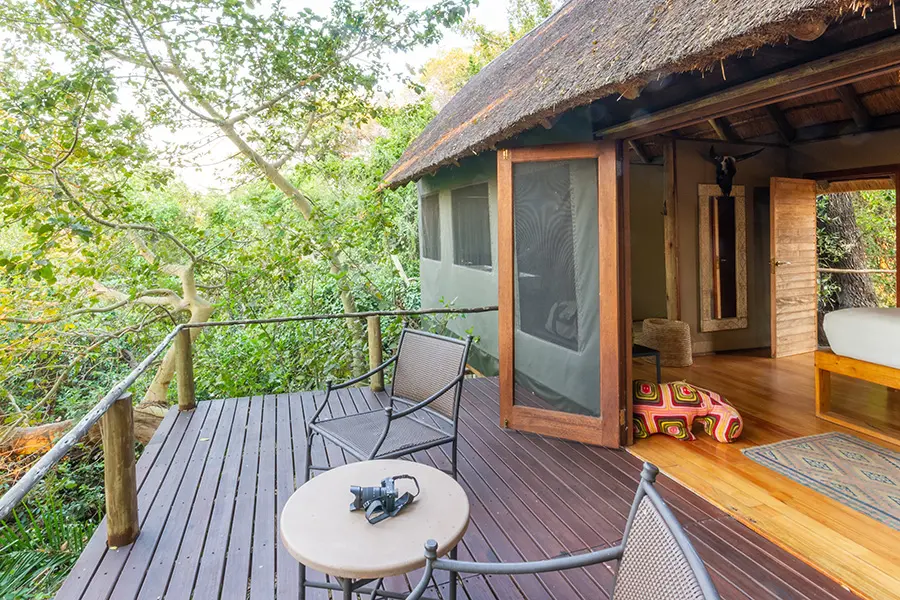 1700171971_nxamaseri-island-lodge-guest-room-3