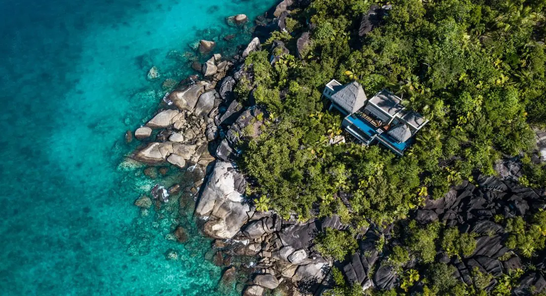 Vista aérea de un alojamiento de lujo en las Seychelles | Go2Africa