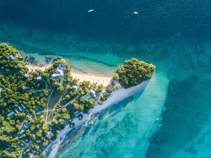Vista aérea de la isla privada Azura Quilalea, Mozambique | Go2Africa