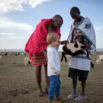 Conozca a los famosos masai y aprenda sobre su fascinante cultura.