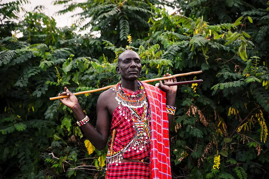 Guerrero tradicional masai de Kenia | Go2Africa