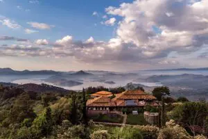Virunga Lodge en el Parque Nacional de los Volcanes.