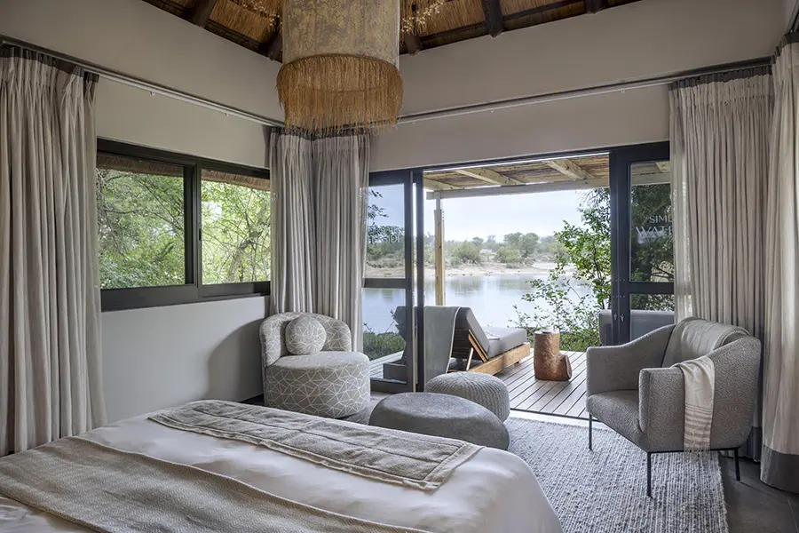 simbavati-waterside-accommodation-06-bedroom-view