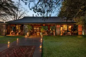 Zona principal del Mukwa River Lodge.