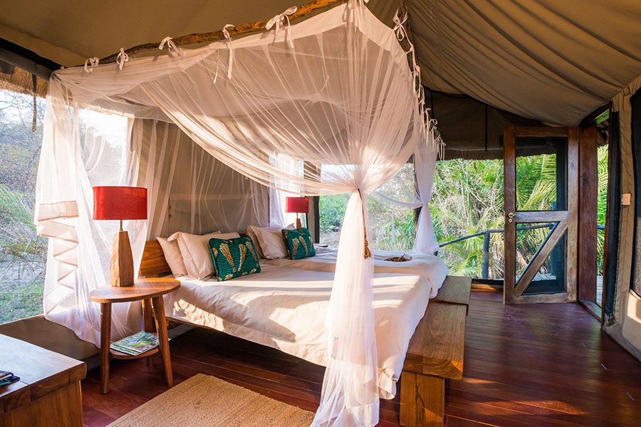 Kaingu Safari Lodge tent interior.