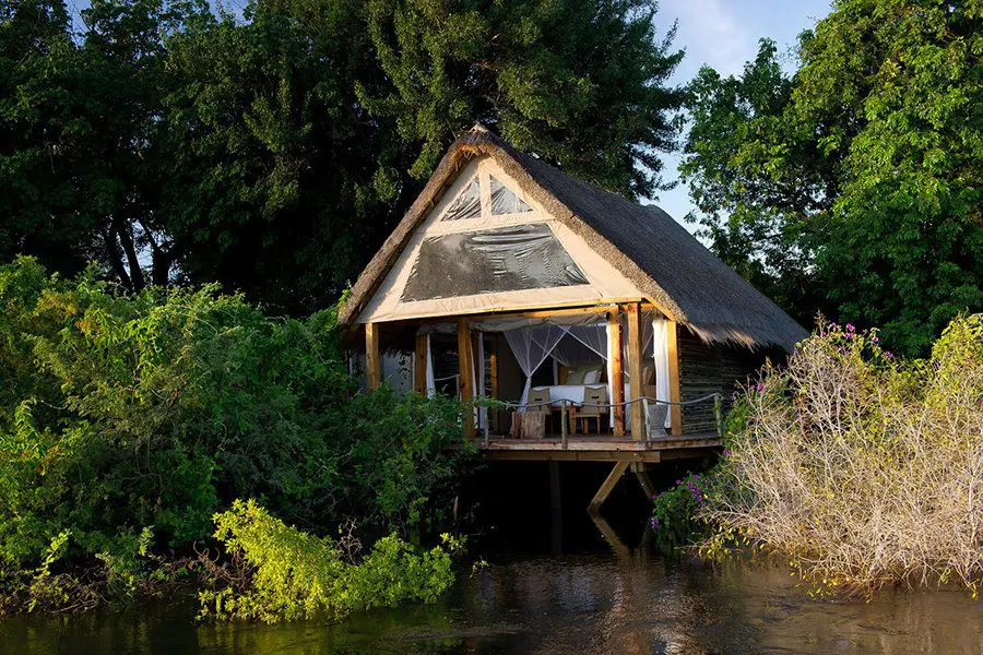 sindabezi-island-lodge-private-open-frontted-chalet