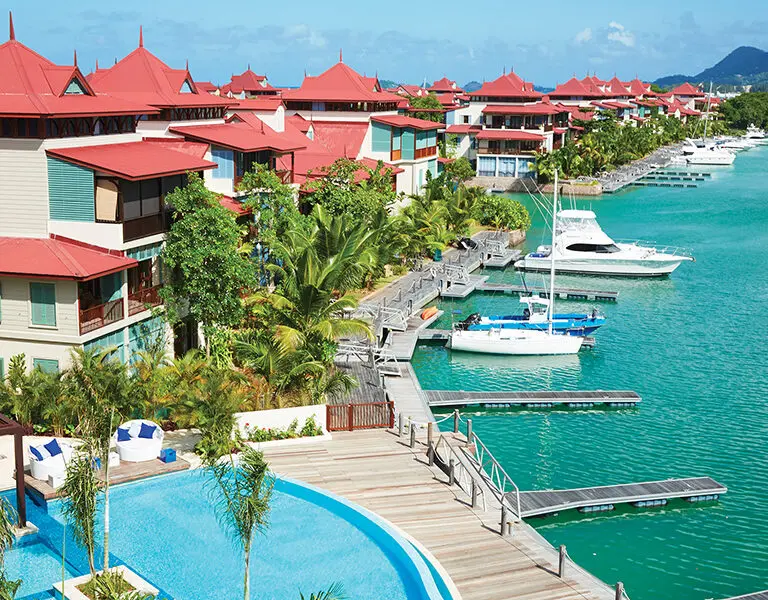 masonstravel_edenbleuhotel_aerial-marina-1