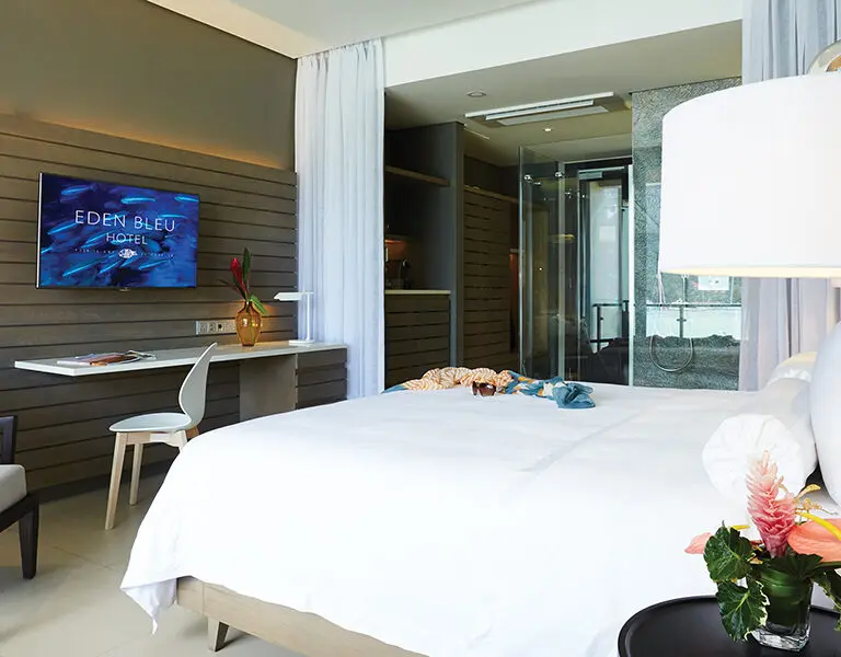 masonstravel_edenbleuhotel_deluxemarinaviewroom-2